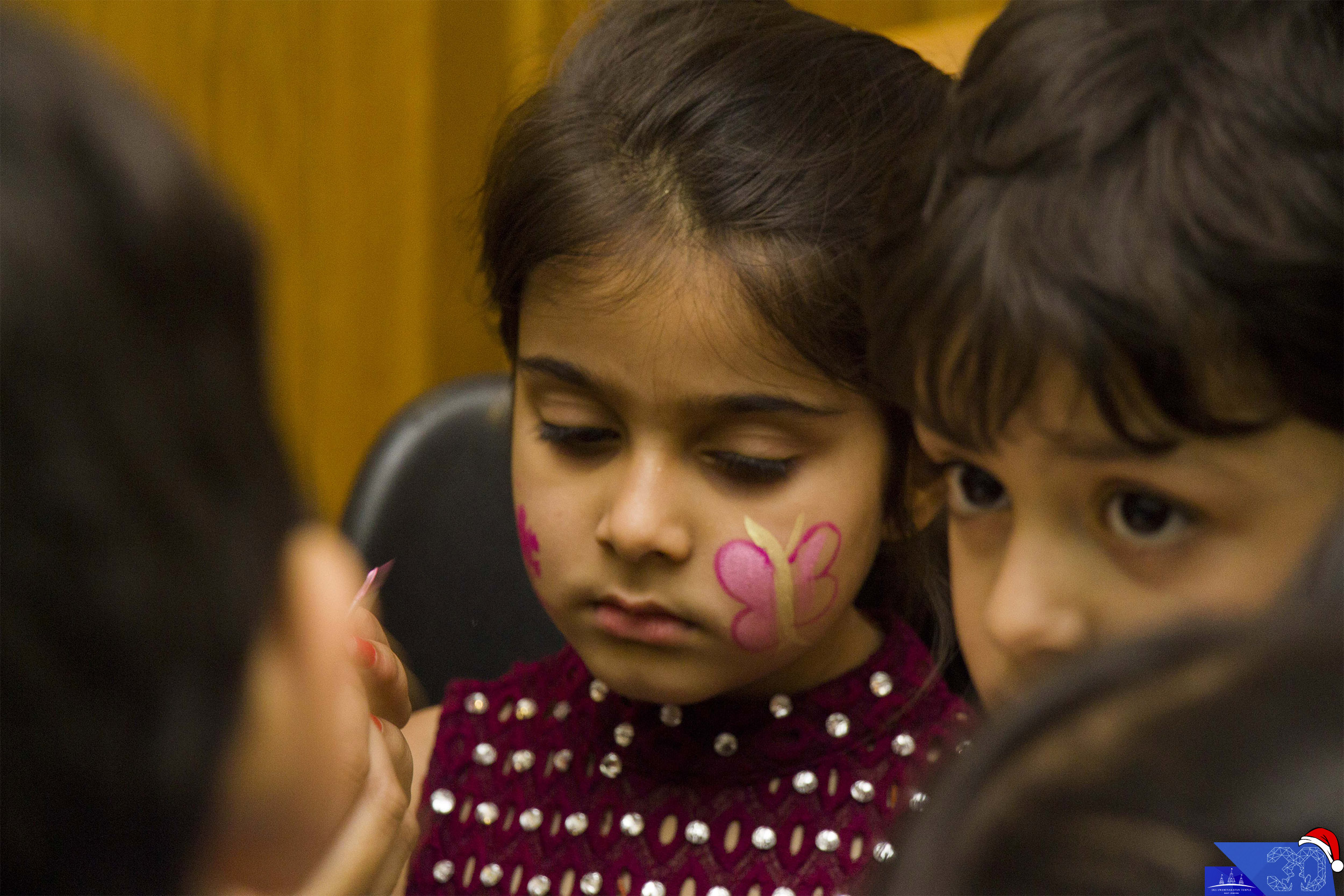 ©1987-2017 SKS Swaminarayan Temple East London